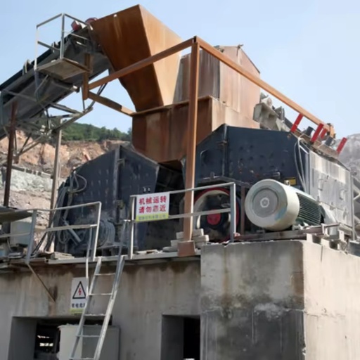 Professional Manufacturer's 150-200t/h Heavy Hammer Crusher for Mining Fine Sand Crusher Core Components Motor Bearing Gear PLC