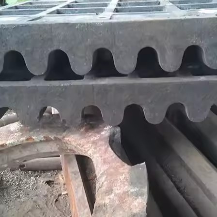 OEM Casted High Manganese Steel Fixed Jaw Plate 900x700 Replacement for PE Jaw Crusher