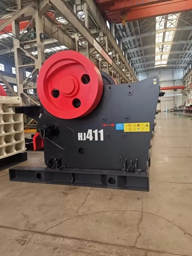 HJ411 Series Primary Jaw Crusher 150-565TPH High Productivity Stone Crushing Equipment AC Motor 4500KG 1 Year Warranty