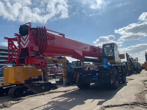 SRC650T 65Ton 4*4 RT Crane with 45.5m U-Type Main Boom for Oilfield Lifting Projects